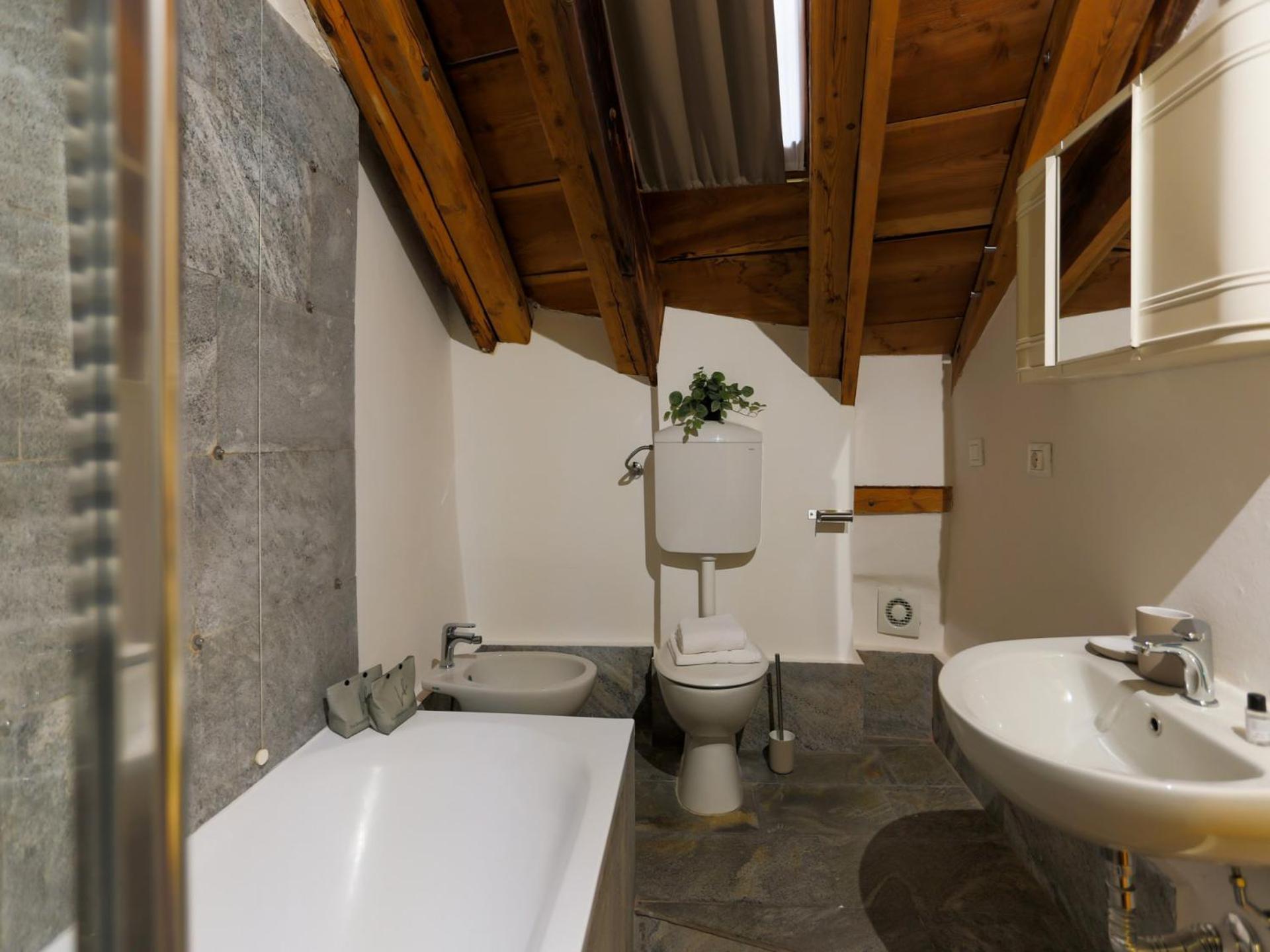 The Best Rent - Characteristic Apartment In Crocetta Area Milán Exterior foto